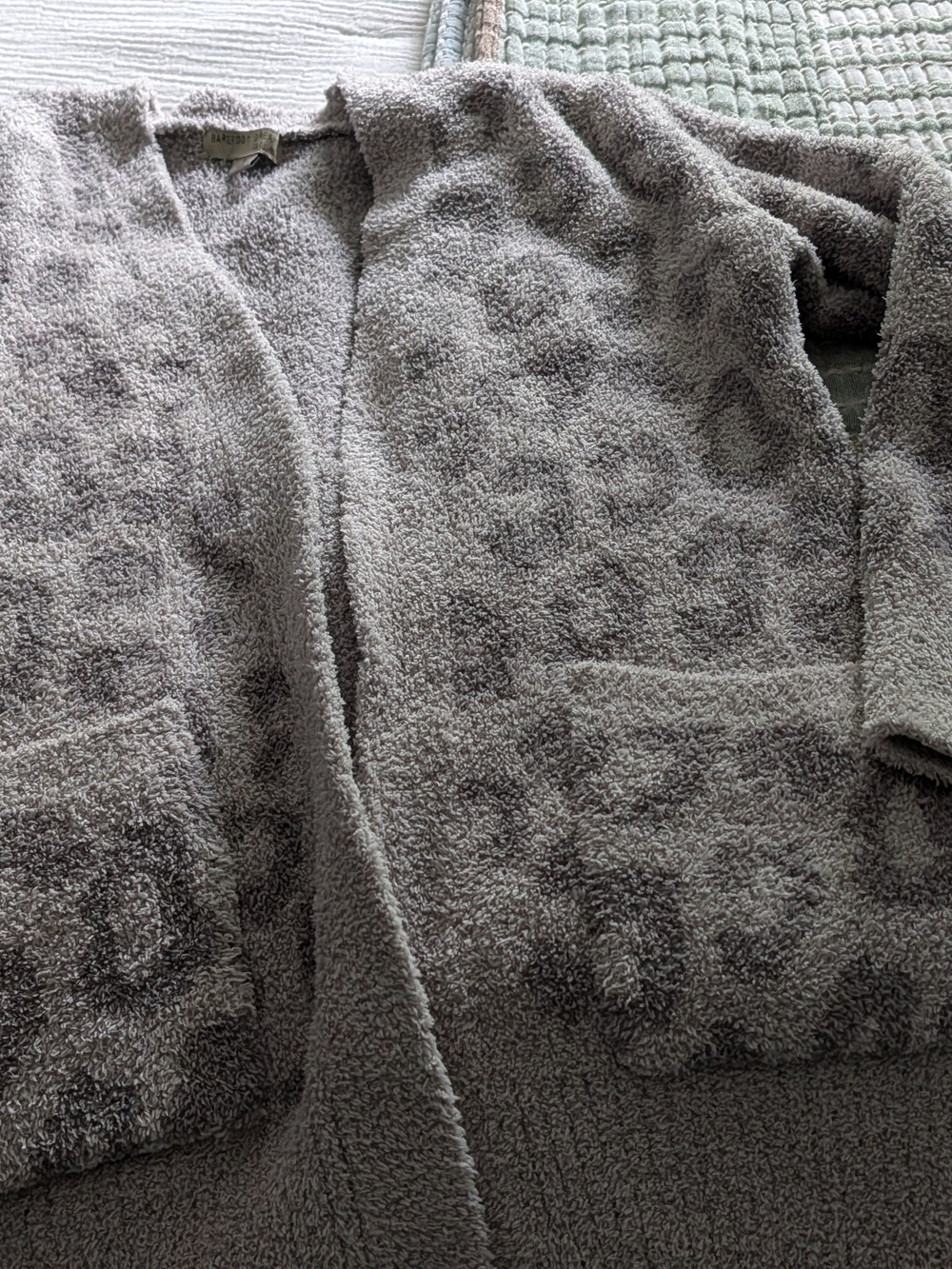 Barefoot Dreams Plush Open-Front Cardigan in Light Gray NWOT
